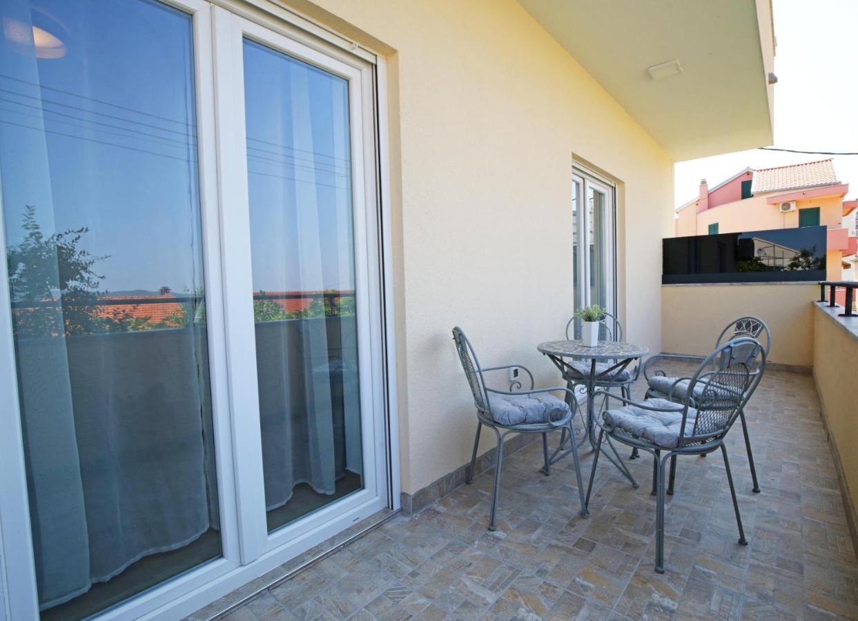 Apartment Tonka Sibenik Luaran gambar